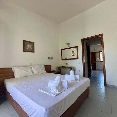 Sirtaki-Siviri Apartments Bagian luar foto