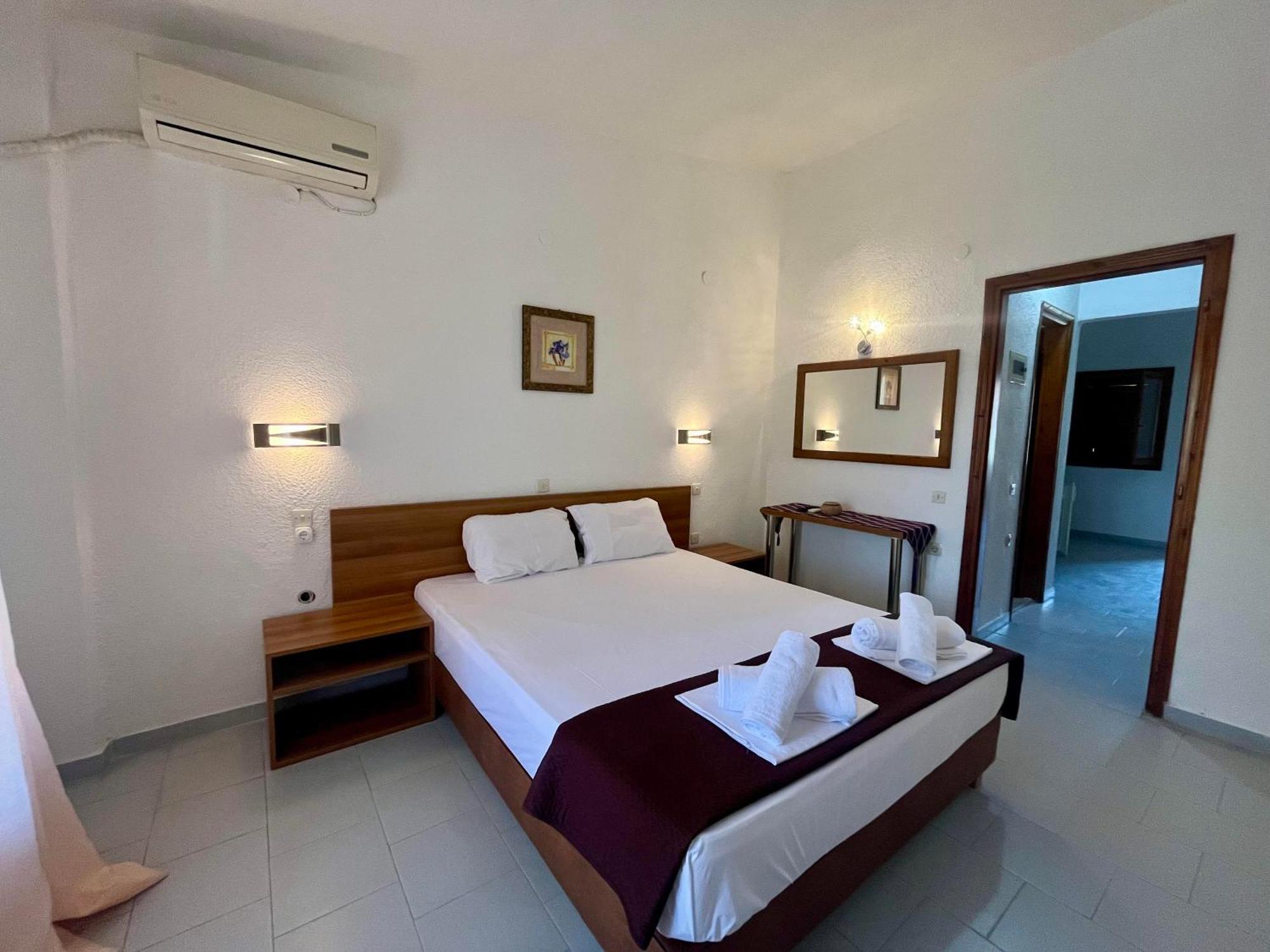 Sirtaki-Siviri Apartments Bagian luar foto
